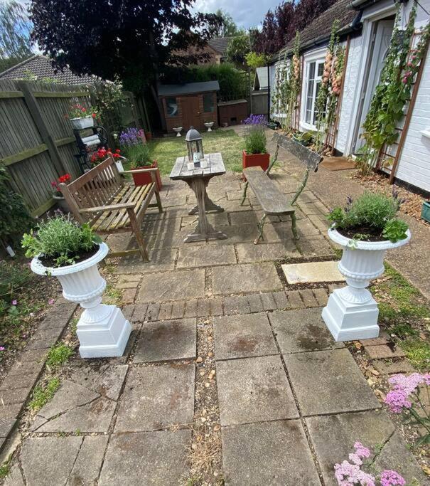 Field Cottage Whittlesey Экстерьер фото