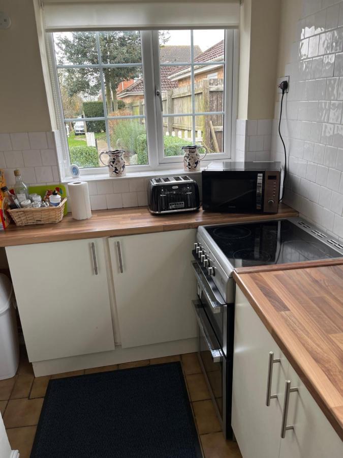 Field Cottage Whittlesey Экстерьер фото