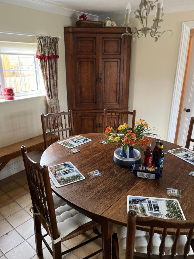 Field Cottage Whittlesey Экстерьер фото