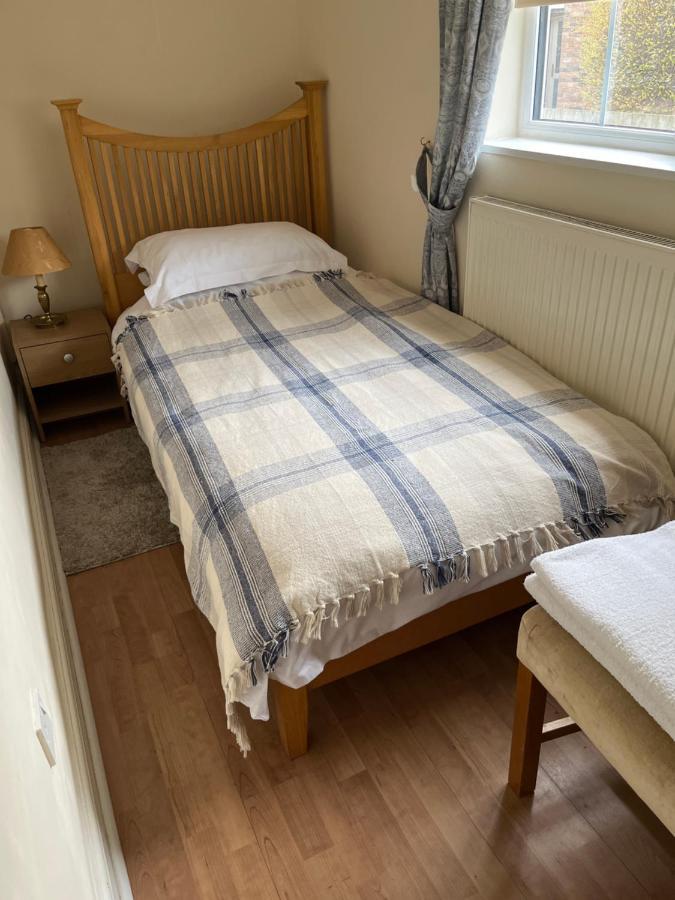 Field Cottage Whittlesey Экстерьер фото